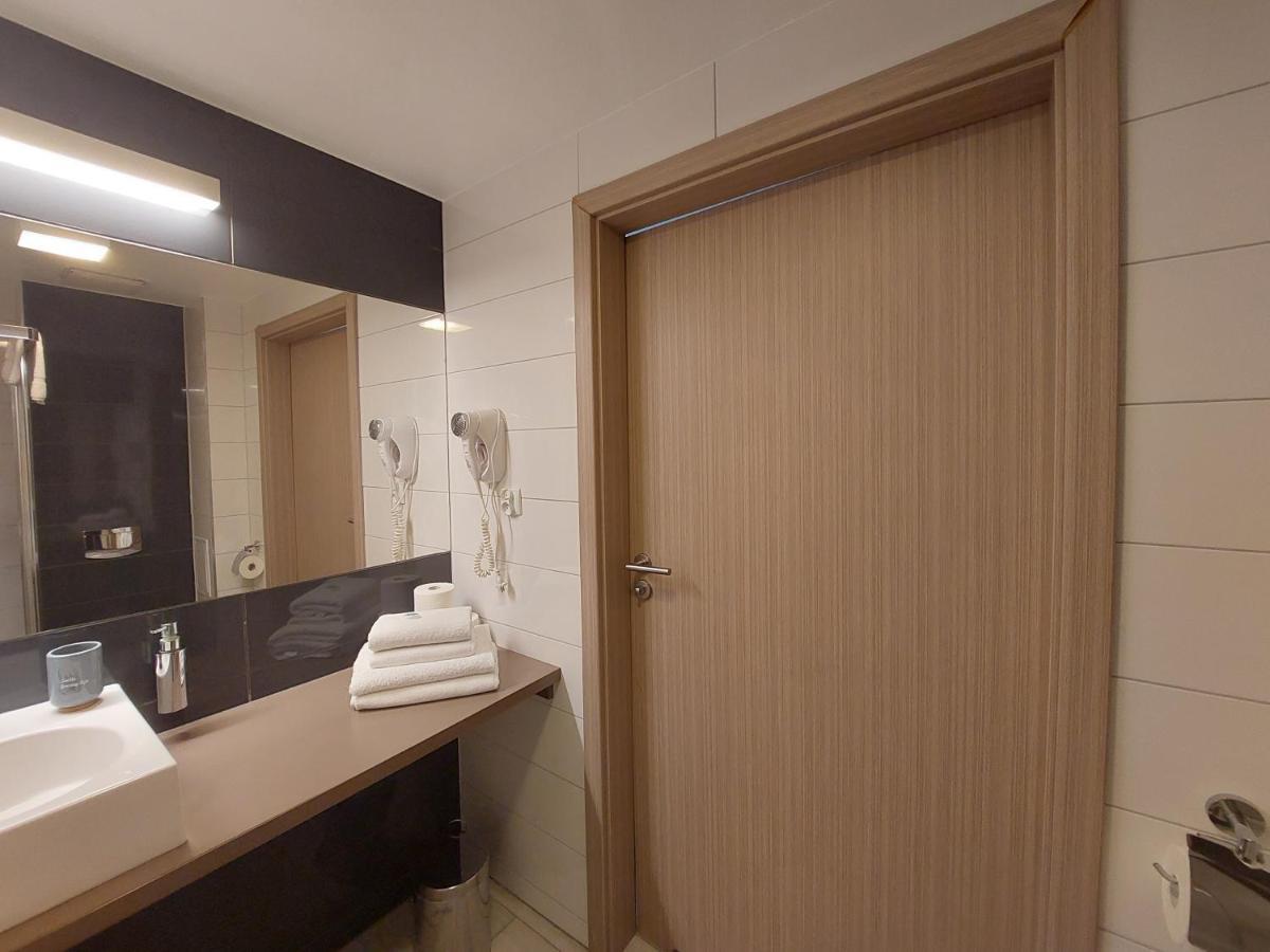 Apartament Sienna Czarna Gora Ischgl 18 Ngoại thất bức ảnh